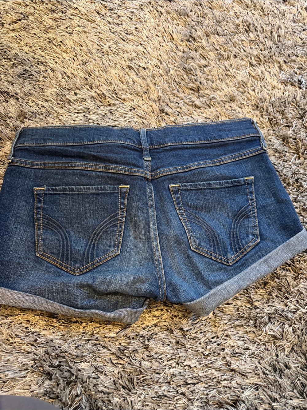 Hollister Indigo Blue Rolled Hem Denim Shorts - Picture 3 of 3